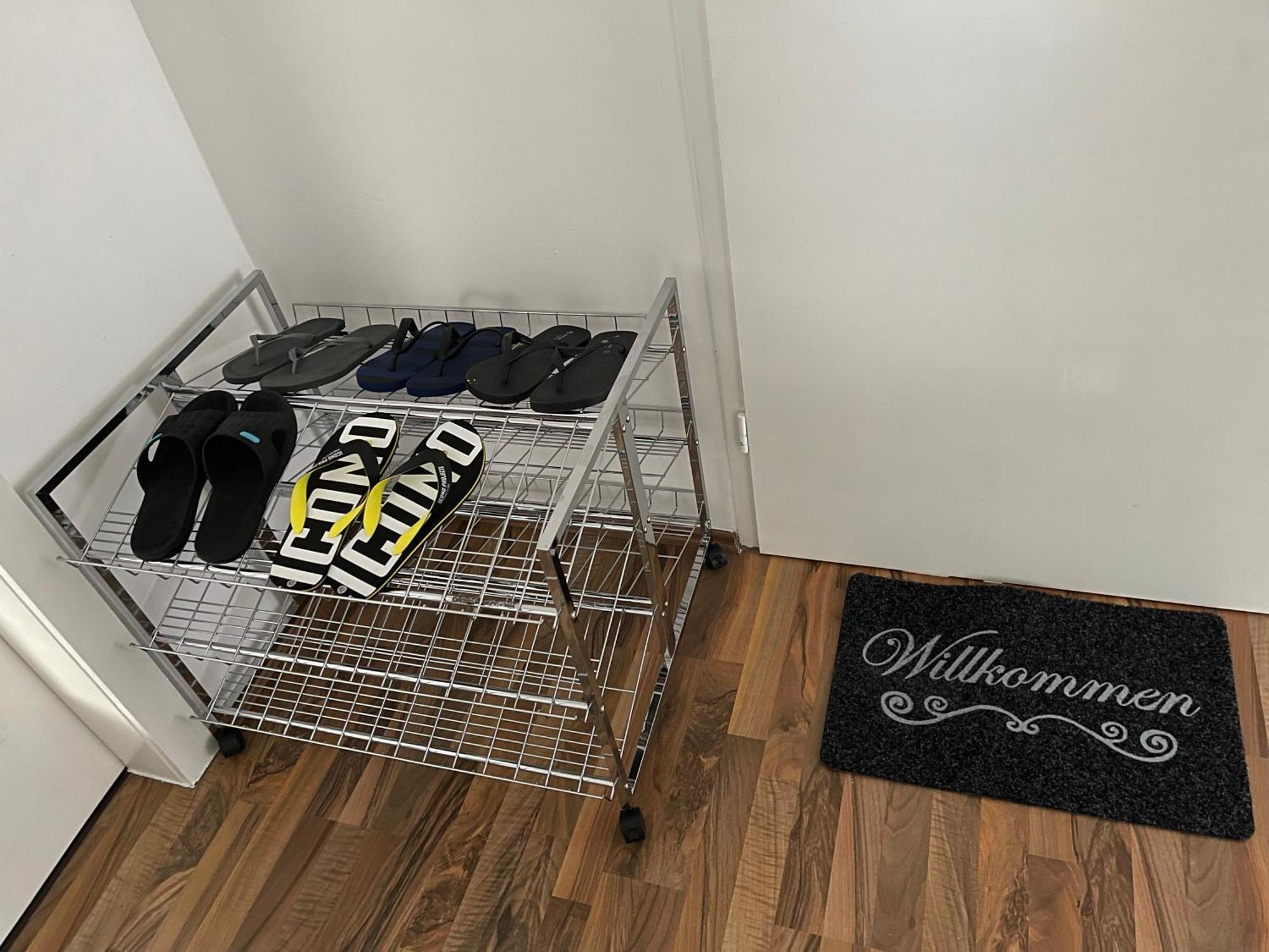 Geraeumiges Komfort-schlafzimmer Im Zentrum Von Kwatera prywatna Kassel